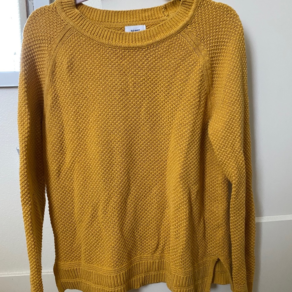 Old Navy Sweater